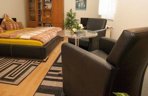 Steinbach-Hallenberg Appartement | Appartement moderne à Steinbach-Hallenberg avec jardin privé