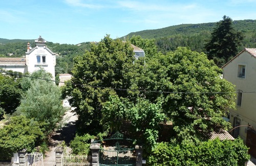 Lamalou-les-Bains Appartement | Agréable F2 avec climatisation pour curistes ou vacanciers à Lamalou les Bains