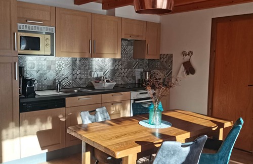 Le Chinaillon Appartement | Agréable Rez de jardin plein Sud classé ***NN dans chalet propriètaire