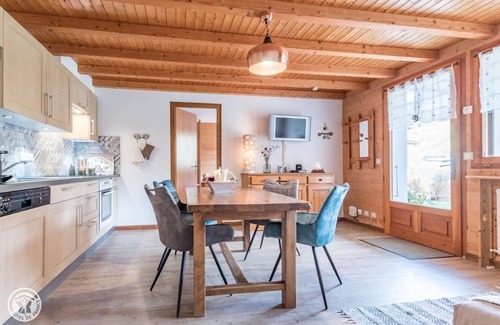 Le Chinaillon Appartement | Agréable Rez de jardin plein Sud classé ***NN dans chalet propriètaire