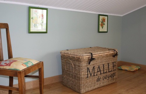 Lafrancaise Villa | GITE TRES AGREABLE PISCINE VELOS SALLE DE JEUX BABY FOOT BILLARD WIFI