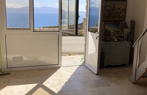 Cargese Appartement | Agréable studio avec mezzanine, magnifique vue sur le Port de Cargèse