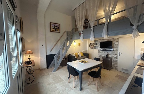 Cargese Appartement | Agréable studio avec mezzanine, magnifique vue sur le Port de Cargèse