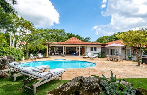 Los Lagos Villa | Perfect Caribbean get away, Piscine avec barbecue, Wifi gratuit, Jacuzzi, Gazebo