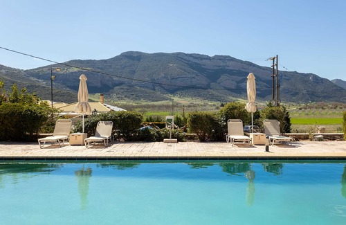 Kylini Appartement | Pleiades Bright Jewel - Corinthos Pool Bliss