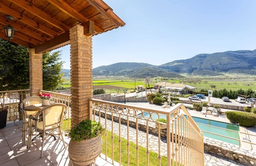 Kylini Appartement | Pleiades Jewels - Corinthos Pool Bliss