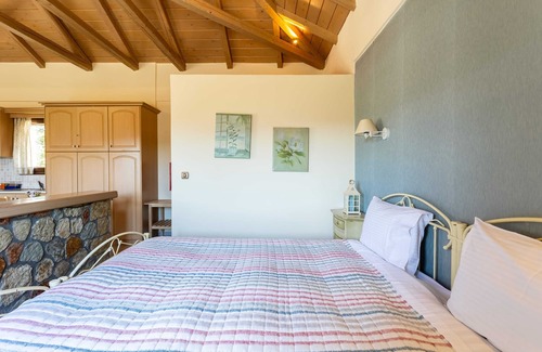 Kylini Appartement | Pleiades Jewels - Corinthos Pool Bliss