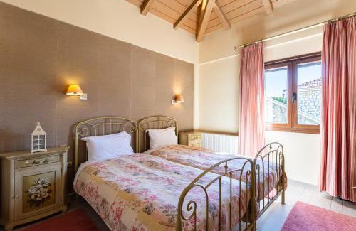 Kylini Hôtel | Pleiades Studios All Season Gems - Korinthos Stone Retreats