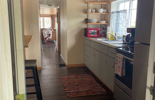 Newbury Cottage | Bord de l'eau du bassin des Prunes avec plage privée sécurisée, idéale pour les familles