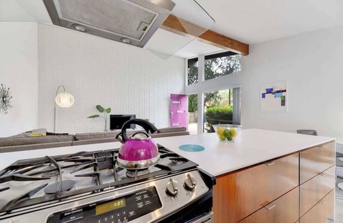 South River City Maison | The Plum Perfect Summ