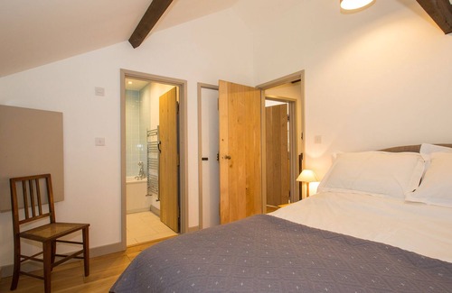 Tavistock Maison | Plush Holiday Home in Tavistock with Garden near Swim Centre