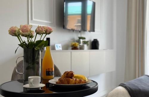 Stefanestii de Jos Appartement | Pluto Studio w garden Cosmopolis