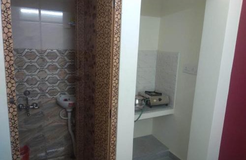 Thousand Lights Hôtel | Pmr Enclave near apollo hospital