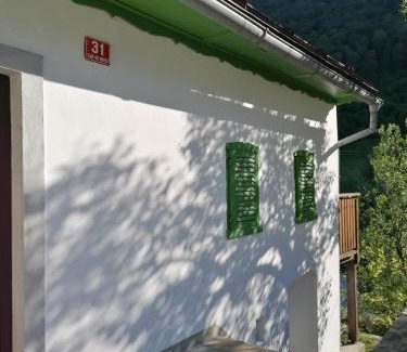 Tolmin Maison | počitniška hiška MEDVEJKE