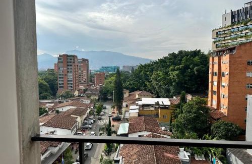 Astorga Appartement | Poblado Luxe Living Loft AC, 400Mbps and King Bed