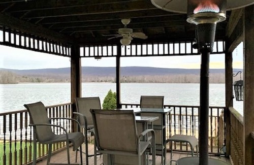 Drums Chalet De Ski | Pocono Area Lakefront Estate, GREAT FOR KIDS, Pontoon boat for rent, game room.