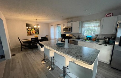 Pocono Summit Maison | Pocono Escape - Modern & Cozy