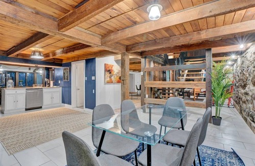Sciota Cabine | !WOW! *POCONOS CAVE/PRIVATE POND/MINS TO CAMELBACK