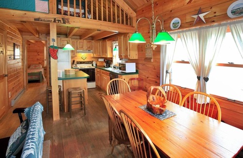 Lehighton Cabine | Poconos Log Cabin Getaway