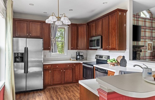Albrightsville Maison | PocoPop Cabin Summary