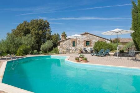 Simignano Appartement | Podere La Castellina