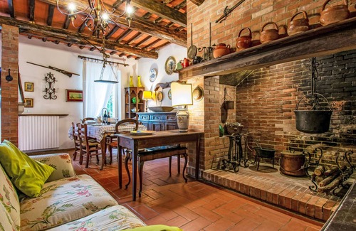 Montopoli in Val d'Arno Maison | Podere Rasenna by Interhome