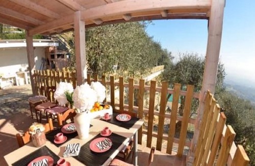 Buti Maison | PODERE SAN MARTINO est une belle maison de vacances située sur les collines du Mont