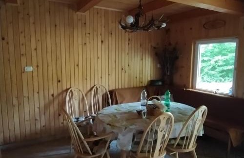 Ilirska Bistrica Chalet De Ski | Podklanci-house in the forest