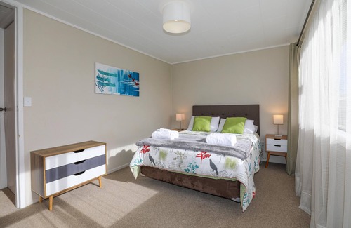 Owhata Maison | Poet's Corner - 3 Bedrooms | 1 Bathroom in Poet's Corner