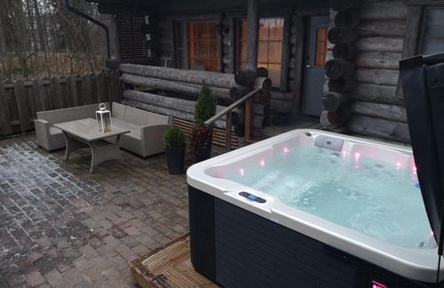 Lohja Chalet De Ski | Pohjolantuvat