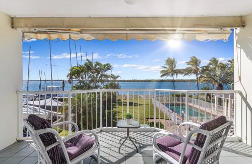 Runaway Bay Appartement | Poinsettia Beach Broadwater Retreat