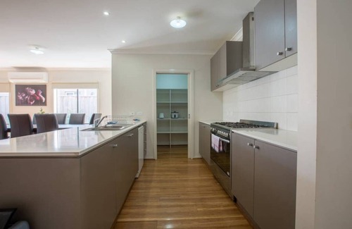 Point Cook Maison | Point Cook Home avec une belle vue en eau salée