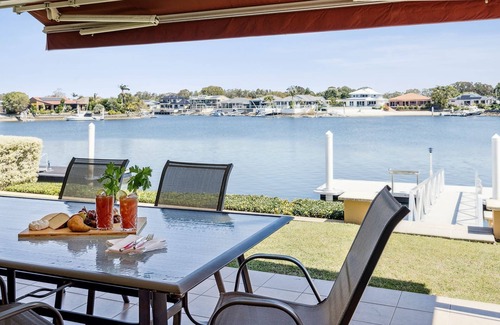 Yamba Maison | Point Paradiso | Glorious waterfront