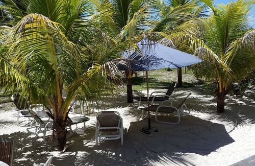 Pointe D'esny Villa | Pointe D Esny: Villa spacieuse pieds dans l'eau