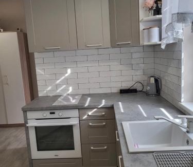 Zyrardow Appartement | Pokój z własną kuchnią i łazienką Żyrardów SUNTAGO
