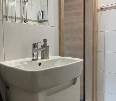 Dobrzen Wielki Maison | Pokoje do wynajęcia Massek