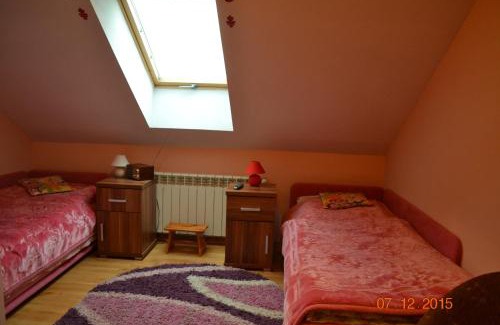Kamieniec Zabkowicki Maison | Pokoje Gościnne Na Skraju Lasu
