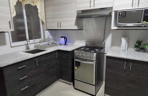 Piarco Appartement | Polaris Courts.....New Smart 2 Bedroom Apartment 2 min from airport