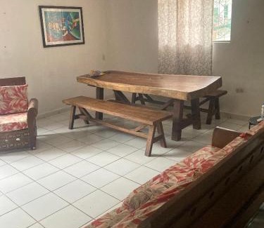 Emiliano Zapata Appartement | Pompeian Pizza