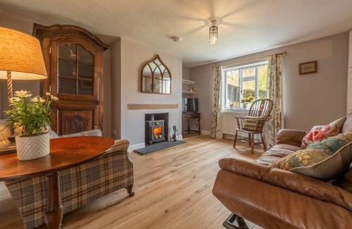 Edgefield Maison | Pond Cottage E