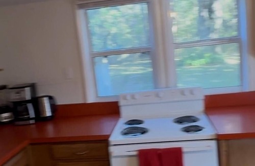Gainesville Maison | Ponderosa, off the beaten path but 15 minutes to Gainesville!
