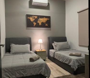Gua Maison | Pondok Selesa Homestay