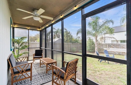 Dolphin's Cove Maison | Ponte Vedra Beach Coastal Getaway: Sleeps 8