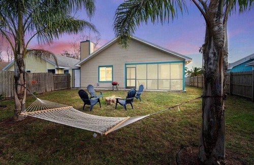 Dolphin's Cove Maison | Ponte Vedra Beach Coastal Getaway: Sleeps 8