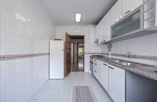 Alfornelos Appartement | Pontinha Typical by Homing