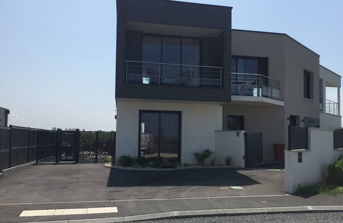 Saint-Come-de-Fresne Maison | Résidence Pontoon's view