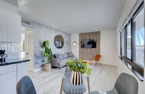 Imperial Point Appartement | Pool|6ppl|2 bedroom|1 mile to beach|Flamingo apt 3