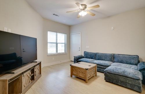 Crowley Appartement | Pool Access, 1 Mi to Shops and Eats Crowley Rental