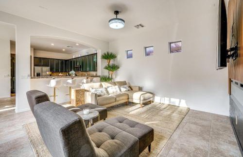 Litchfield Park Maison | Pool Access and Private Patio Litchfield Park Home!