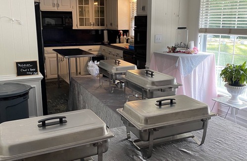 Jonesboro Maison | Pool and EVENTS welcome.